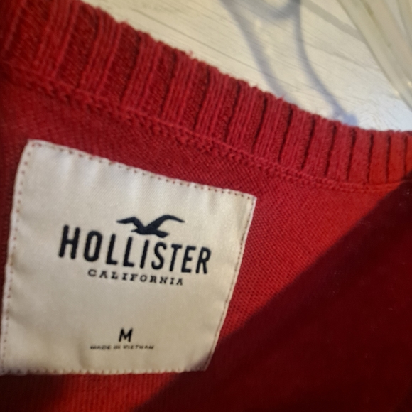 Hollister Sweater - Picture 4 of 4